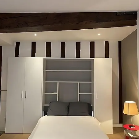 Modern Apartment In The Heart Of St-Germain-2